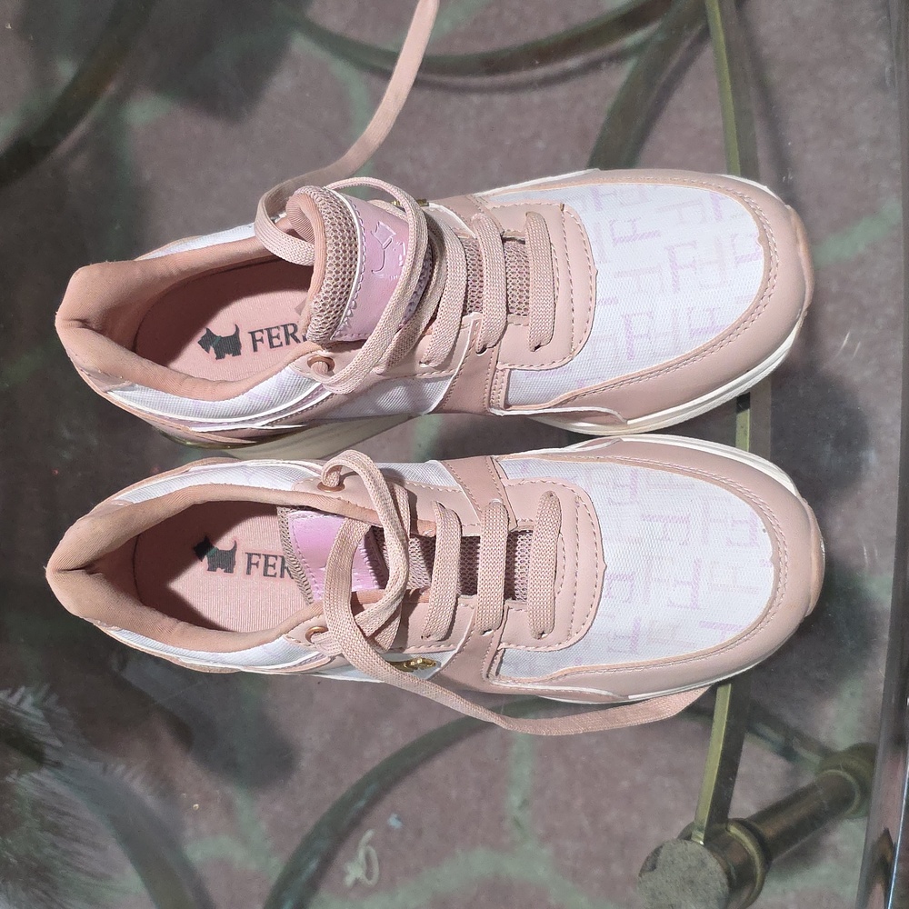 FERRIONI Shoes Elegant Blush Sneakers